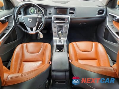 Zdjęcie 8 z 12 samochodu: 2011 VOLVO S60 T6 VIN:YV1902FH0B2007855 - miniatura