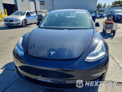 Piąte zdjęcie samochodu w środku: 2019 TESLA MODEL 3 VIN:5YJ3E1EA7KF327120 - miniatura