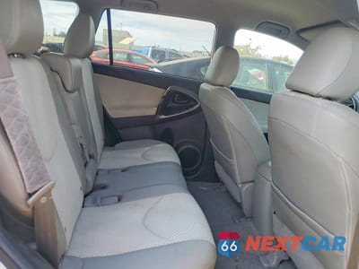 Zdjęcie 11 z 13 samochodu: 2012 TOYOTA RAV4 EV BASE VIN:2T3YL4DV6CW001242 - miniatura