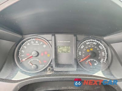 Zdjęcie 9 z 12 samochodu: 2016 TOYOTA TACOMA SR VIN:5TFRX5GN1GX064275 - miniatura