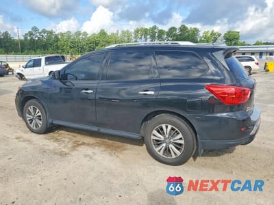 Drugie zdjęcie samochodu z przodu: 2017 NISSAN PATHFINDER S VIN:5N1DR2MM9HC649415 - miniatura