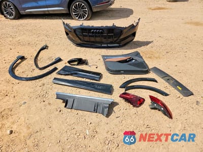 Zdjęcie 13 z 14 samochodu: 2022 AUDI E-TRON PREMIUM VIN:WA1AAAGE5NB045966 - miniatura