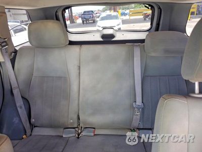 Zdjęcie 10 z 13 samochodu: 2005 JEEP GRAND CHEROKEE LAREDO VIN:1J4GS48K35C553960 - miniatura