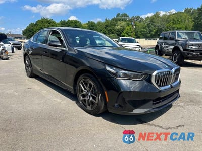 Czwarte zdjęcie samochodu z boku: 2027 BMW 530 XI VIN:WBA53FJ00VCY10553 - miniatura