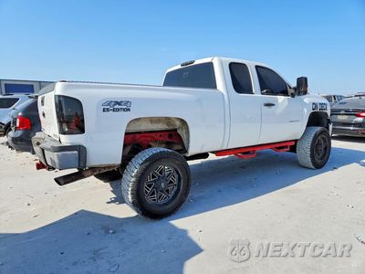 Trzecie zdjęcie samochodu z tyłu: 2013 CHEVROLET SILVERADO K2500 HEAVY DUTY VIN:1GC2KVCG3DZ304207 - miniatura