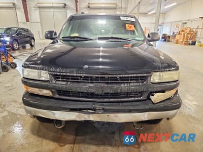 Piąte zdjęcie samochodu w środku: 2004 CHEVROLET TAHOE K1500 VIN:1GNEK13Z04J311144 - miniatura