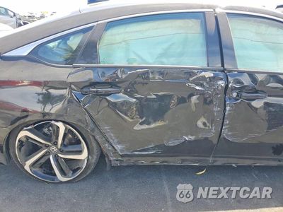 Zdjęcie 10 z 13 samochodu: 2018 HONDA ACCORD SPORT VIN:1HGCV1F35JA243970 - miniatura