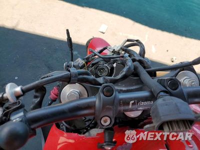 Zdjęcie 7 z 8 samochodu: 2014 YAMAHA FZ09 C VIN:JYARN33Y2EA000381 - miniatura