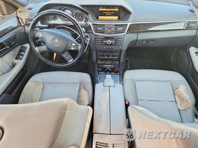 Zdjęcie 8 z 12 samochodu: 2012 MERCEDES-BENZ E 350 VIN:WDDHF5KB1CA593983 - miniatura