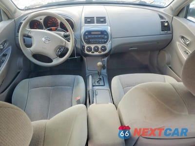 Zdjęcie 8 z 12 samochodu: 2004 NISSAN ALTIMA 2.5 VIN:1N4AL11D04C143463 - miniatura