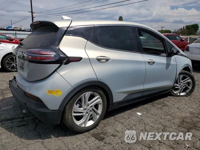 Trzecie zdjęcie samochodu z tyłu: 2022 CHEVROLET BOLT EV 1LT VIN:1G1FW6S00N4132709 - miniatura