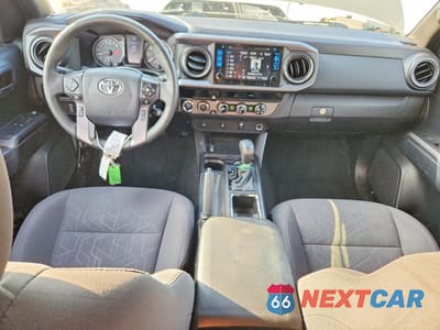 Zdjęcie 8 z 12 samochodu: 2018 TOYOTA TACOMA TRD SPORT VIN:5TFSZ5AN3JX123953 - miniatura