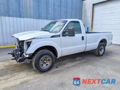 2015 FORD F250 SUPER DUTY 1FTBF2A67FED29781 - główne zdjęcie licytacji z USA - miniatura