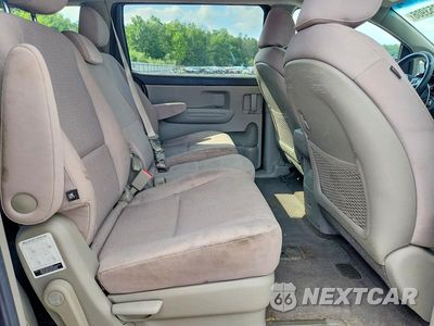 Zdjęcie 11 z 13 samochodu: 2018 KIA SEDONA LX VIN:KNDMB5C19J6382850 - miniatura