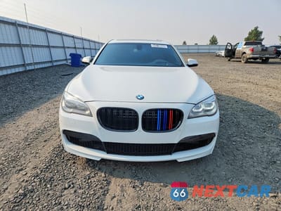 Piąte zdjęcie samochodu w środku: 2015 BMW 750 XI VIN:WBAYB6C51FG299230 - miniatura