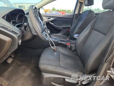 Zdjęcie 7 z 12 samochodu: 2015 FORD FOCUS SE VIN:1FADP3F25FL311136 - miniatura