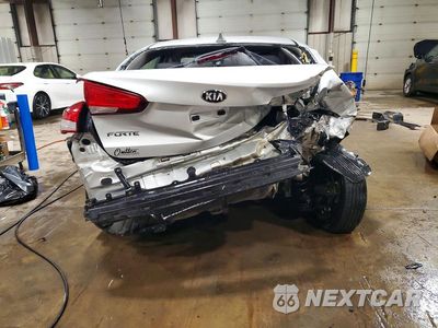 Zdjęcie 6 z 13 samochodu: 2017 KIA FORTE LX VIN:3KPFK4A70HE107060 - miniatura
