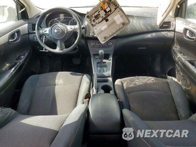 Zdjęcie 8 z 12 samochodu: 2019 NISSAN SENTRA S VIN:3N1AB7AP0KY291372 - miniatura