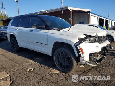 Czwarte zdjęcie samochodu z boku: 2023 JEEP GRAND CHEROKEE L SUMMIT VIN:1C4RJKEG6P8778899 - miniatura