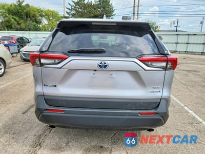 Zdjęcie 6 z 13 samochodu: 2024 TOYOTA RAV4 HYBRID XLE VIN:JTMRWRFV9RD274512 - miniatura
