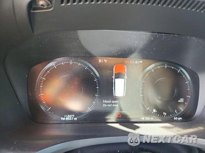 Zdjęcie 9 z 12 samochodu: 2020 VOLVO V60 CROSS COUNTRY T5 MOMENTUM VIN:YV4102WK3L1047883 - miniatura