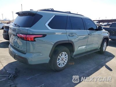 Trzecie zdjęcie samochodu z tyłu: 2025 TOYOTA SEQUOIA SR5 VIN:7SVAAABA1SX071043 - miniatura
