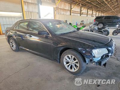 Czwarte zdjęcie samochodu z boku: 2015 CHRYSLER 300 LIMITED VIN:2C3CCAAG7FH742801 - miniatura