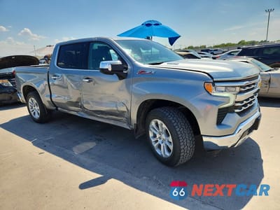 Czwarte zdjęcie samochodu z boku: 2023 CHEVROLET SILVERADO K1500 LTZ VIN:3GCUDGE88PG168634 - miniatura