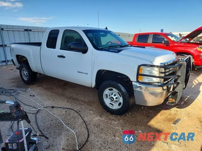 Czwarte zdjęcie samochodu z boku: 2013 CHEVROLET SILVERADO K2500 HEAVY DUTY VIN:1GC2KVCG7DZ134577 - miniatura