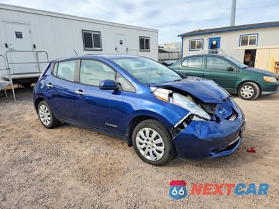 Czwarte zdjęcie samochodu z boku: 2017 NISSAN LEAF S VIN:1N4BZ0CP6HC308233 - miniatura