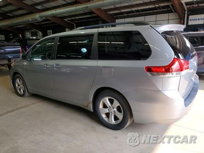 Drugie zdjęcie samochodu z przodu: 2014 TOYOTA SIENNA LE VIN:5TDKK3DC8ES421784 - miniatura