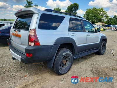 Trzecie zdjęcie samochodu z tyłu: 2003 TOYOTA 4RUNNER SR5 VIN:JTEBT14R130012950 - miniatura