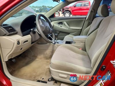 Zdjęcie 7 z 13 samochodu: 2010 TOYOTA CAMRY LE VIN:4T1BF3EK5AU083188 - miniatura