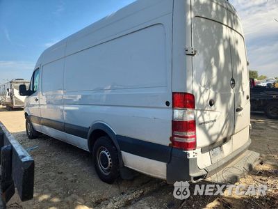 Drugie zdjęcie samochodu z przodu: 2015 FREIGHTLINER SPRINTER 2500 DELIVERY VAN VIN:WDYPE8DC8FP172963 - miniatura
