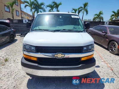 Piąte zdjęcie samochodu w środku: 2020 CHEVROLET EXPRESS G3500 LT VIN:1GAZGPFG1L1157513 - miniatura