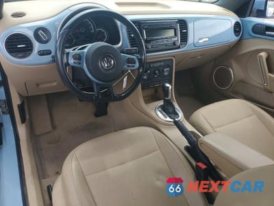 Zdjęcie 8 z 13 samochodu: 2015 VOLKSWAGEN BEETLE 1.8T VIN:3VW517AT4FM801697 - miniatura