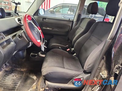Zdjęcie 7 z 13 samochodu: 2005 SCION XB BASE VIN:JTLKT334750182081 - miniatura