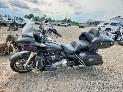 Trzecie zdjęcie samochodu z tyłu: 2017 HARLEY-DAVIDSON FLTRU VIN:1HD1KGD15HB648975 - miniatura