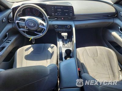 Zdjęcie 8 z 13 samochodu: 2022 HYUNDAI ELANTRA SEL VIN:5NPLM4AG0NH079054 - miniatura