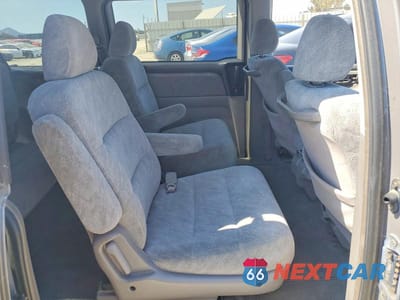 Zdjęcie 11 z 13 samochodu: 2000 HONDA ODYSSEY EX VIN:2HKRL1861YH519666 - miniatura