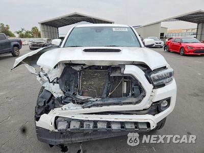 Piąte zdjęcie samochodu w środku: 2023 TOYOTA TACOMA TRD SPORT VIN:3TMCZ5AN0PM632787 - miniatura