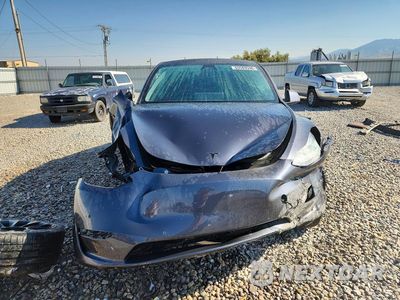 Piąte zdjęcie samochodu w środku: 2021 TESLA MODEL Y VIN:5YJYGDEE3MF086891 - miniatura