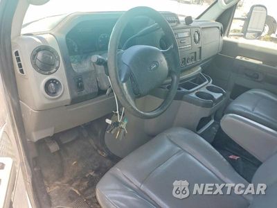 Zdjęcie 8 z 13 samochodu: 2016 FORD ECONOLINE E350 SUPER DUTY CUTAWAY VAN VIN:1FDWE3FL9GDC09122 - miniatura