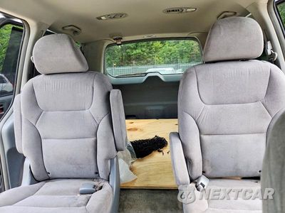 Zdjęcie 10 z 13 samochodu: 2006 HONDA ODYSSEY EX VIN:5FNRL38456B072054 - miniatura