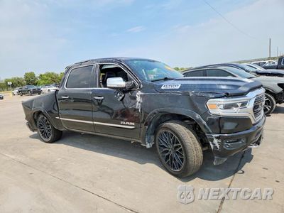 Czwarte zdjęcie samochodu z boku: 2019 RAM 1500 LIMITED VIN:1C6SRFHT1KN549638 - miniatura