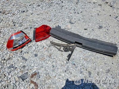 Zdjęcie 12 z 13 samochodu: 2013 VOLKSWAGEN PASSAT SE VIN:1VWBP7A34DC060001 - miniatura