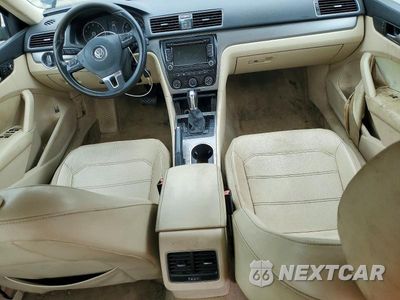 Zdjęcie 8 z 12 samochodu: 2014 VOLKSWAGEN PASSAT SE VIN:1VWBS7A35EC037276 - miniatura