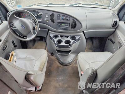 Zdjęcie 8 z 14 samochodu: 2007 FORD ECONOLINE E250 VAN VIN:1FTNE24W97DB27558 - miniatura