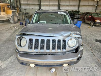 Piąte zdjęcie samochodu w środku: 2011 JEEP PATRIOT SPORT VIN:1J4NF1GB9BD258542 - miniatura