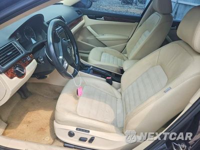 Zdjęcie 7 z 12 samochodu: 2012 VOLKSWAGEN PASSAT SEL VIN:1VWCN7A3XCC093397 - miniatura